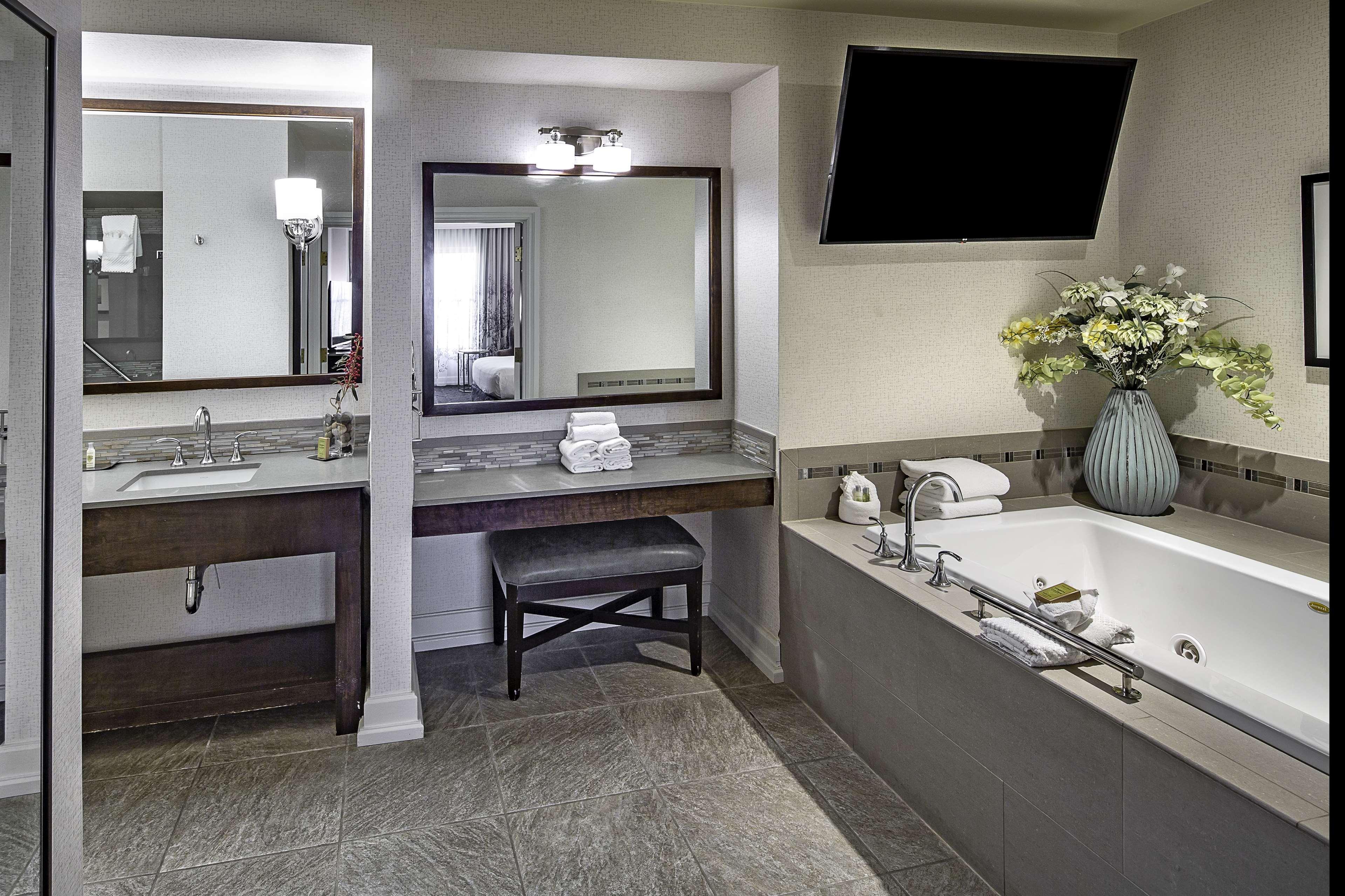 Doubletree By Hilton Hotel