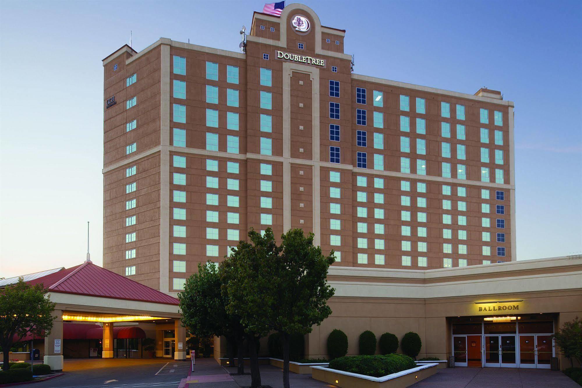 Hotel Doubletree By Hilton Modesto
