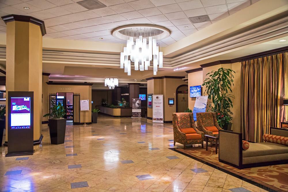 Doubletree By Hilton Hotel Modesto