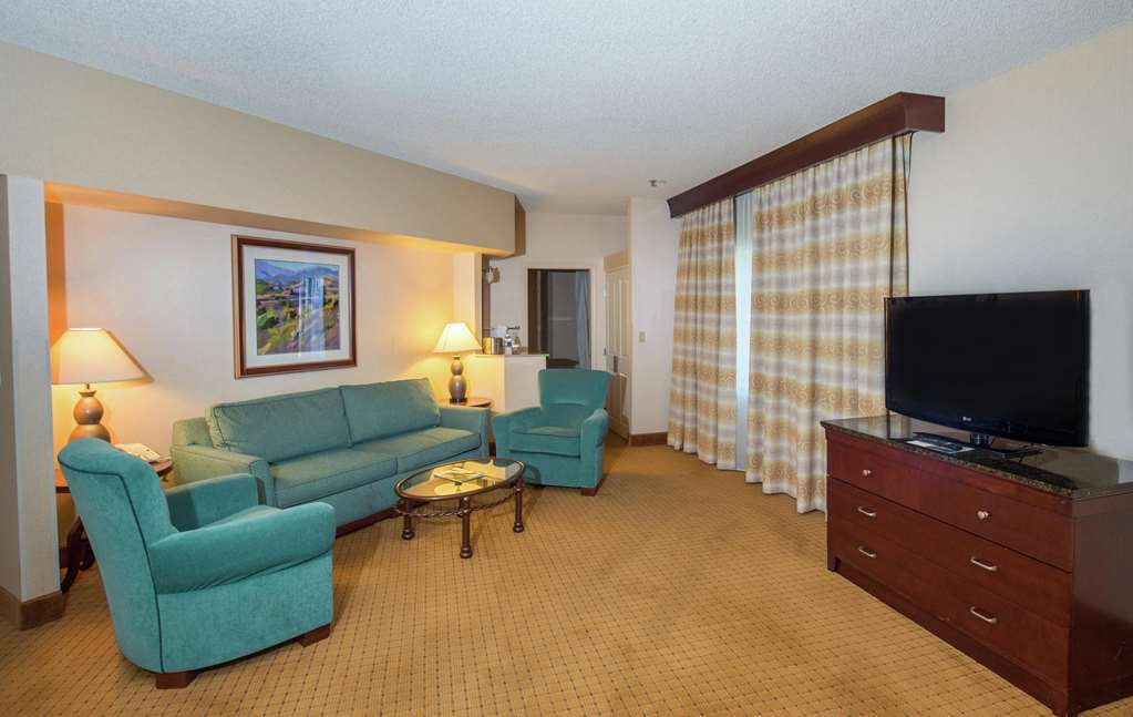 Doubletree By Hilton Modesto